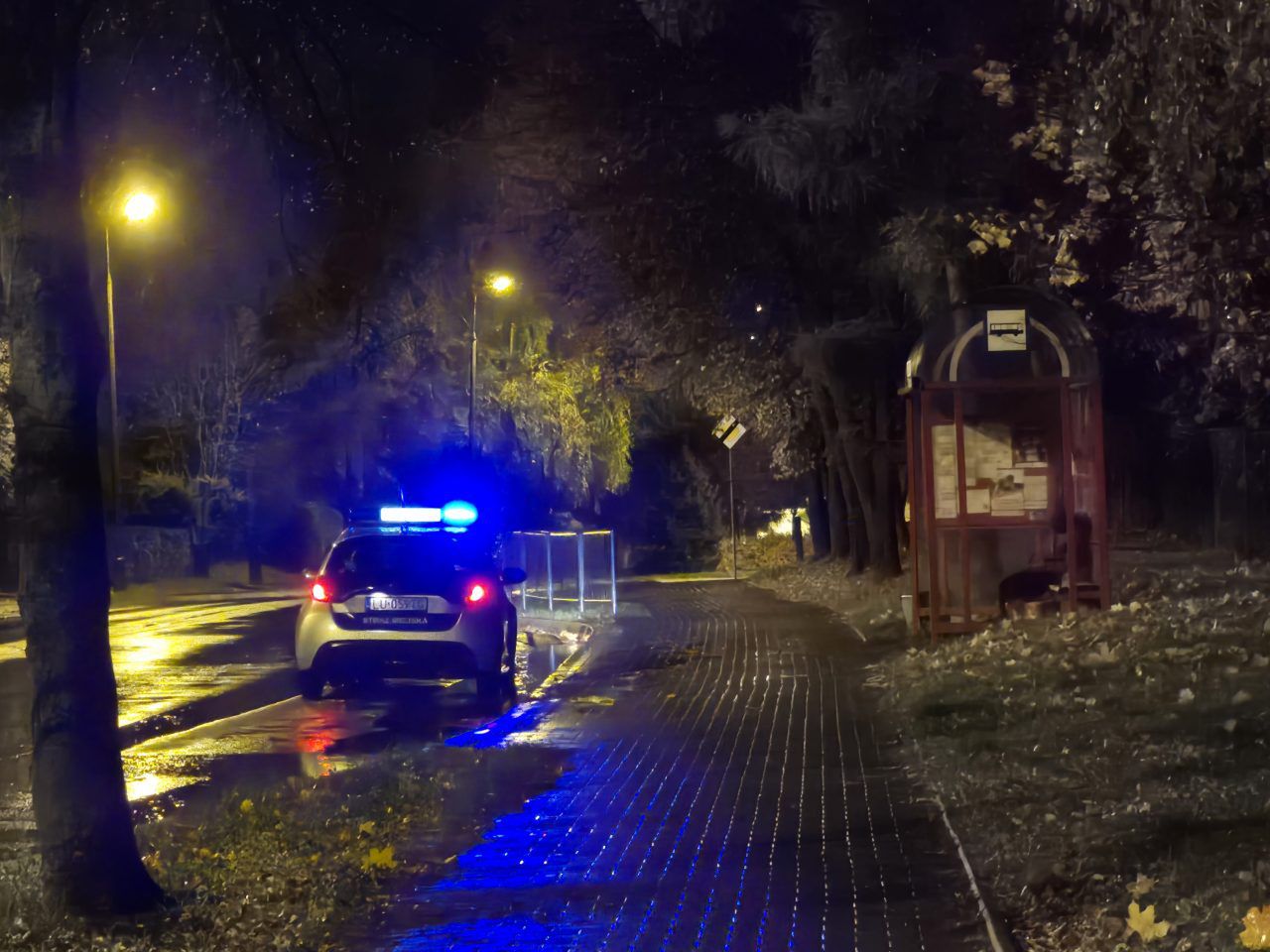 Lublin: Siedziała na przystanku kilka godzin. Służby bezskutecznie szukały dla niej schronienia