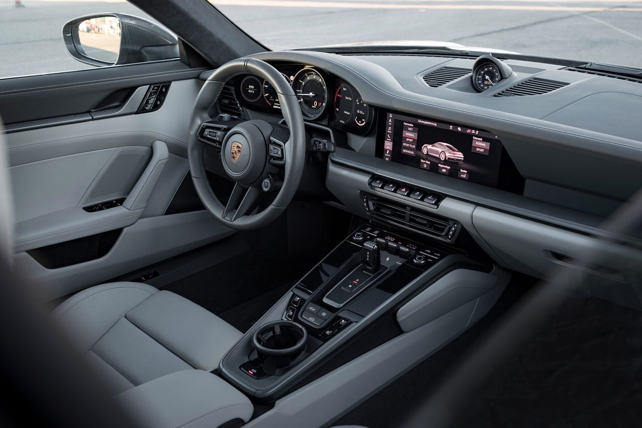 Porsche 911 Carrera S 992 (2019) (fot. Porsche)