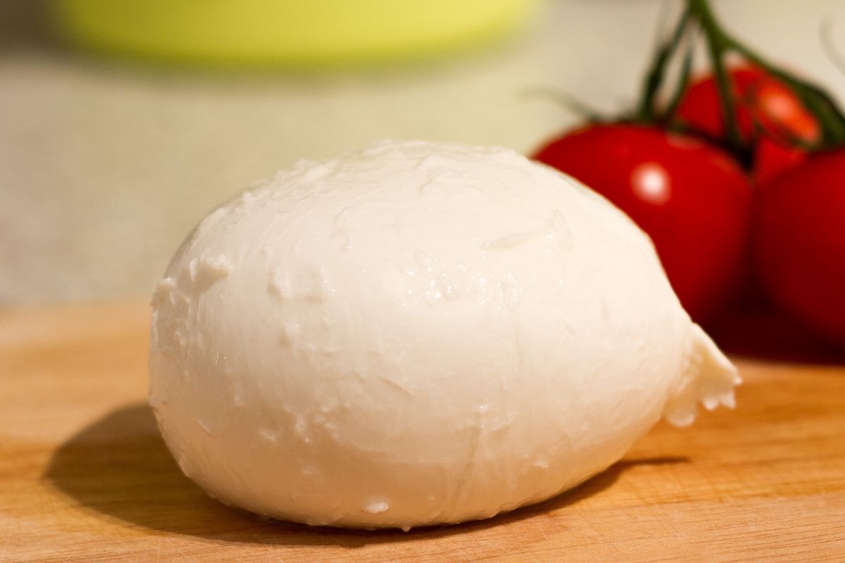 Domowy ser mozzarella