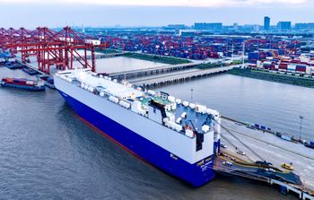 Nietypowe ćwiczenia chińskiej armii. Desant na Tajwan i cywilne promy