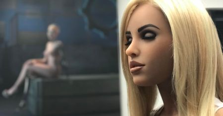 Seks-roboty wiernie reagujące na bodźce gotowe do sprzedaży. Dla uboższych – aplikacja