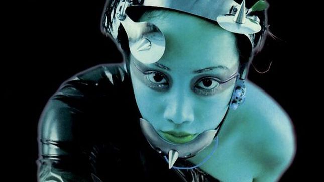 Wszyscy jesteśmy naiwniakami 1