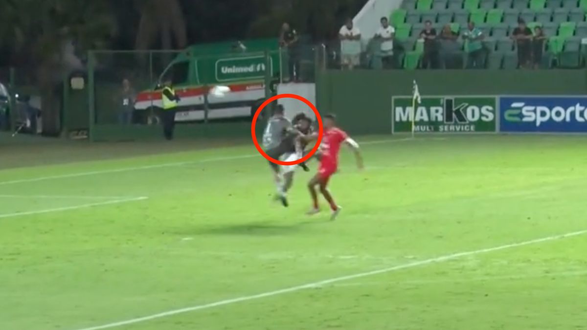 Gabriel Novaes zderzył się z bramkarzem