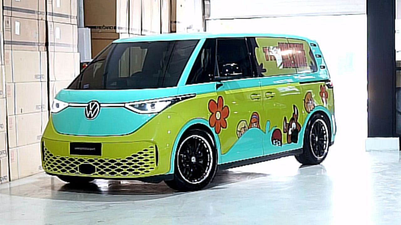 Volkswagen ID. Buzz przerobiony na Maszynę Tajemnic ze Scooby-Doo