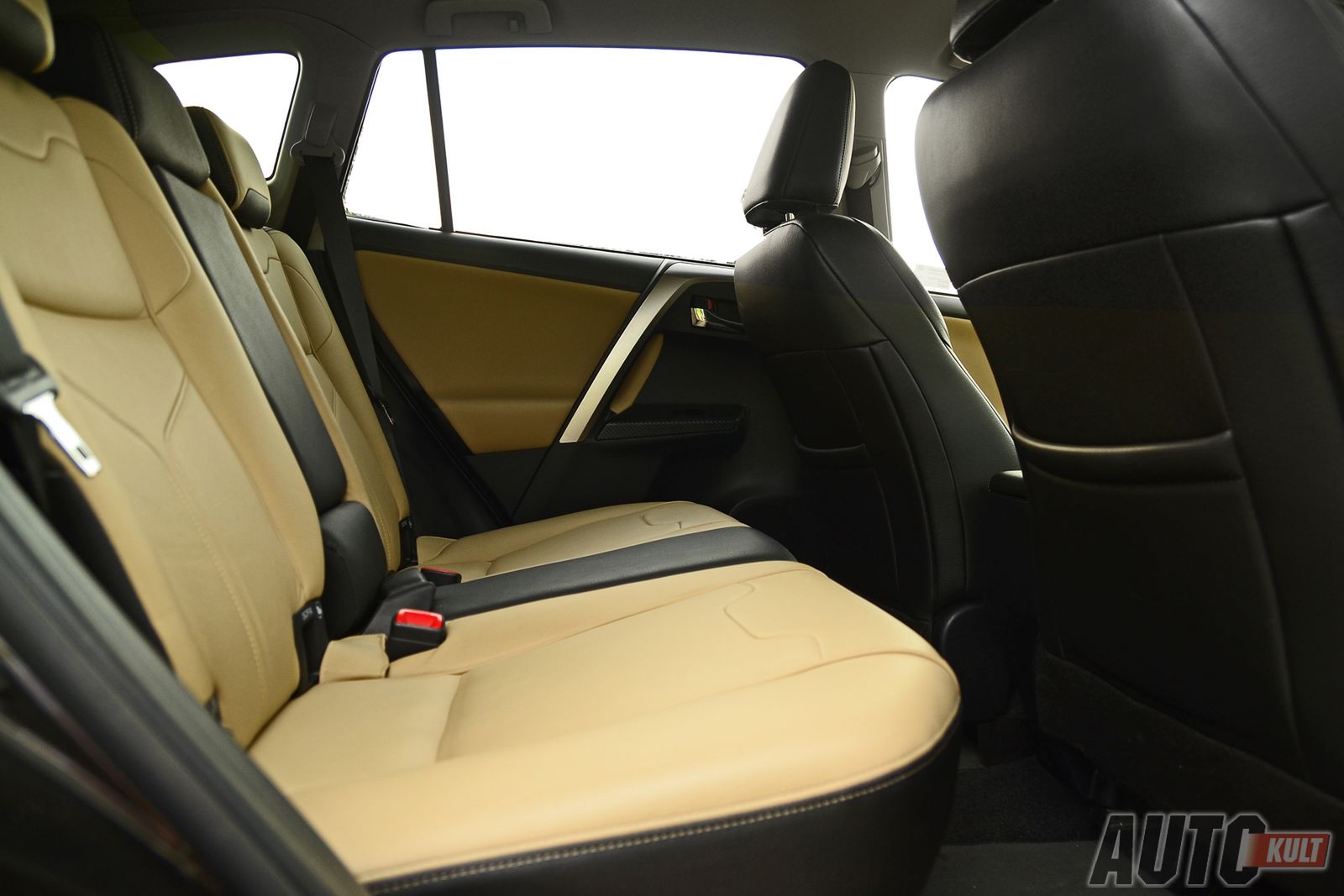 Toyota RAV4 2,0 D AWD Prestige - test [galeria] 14