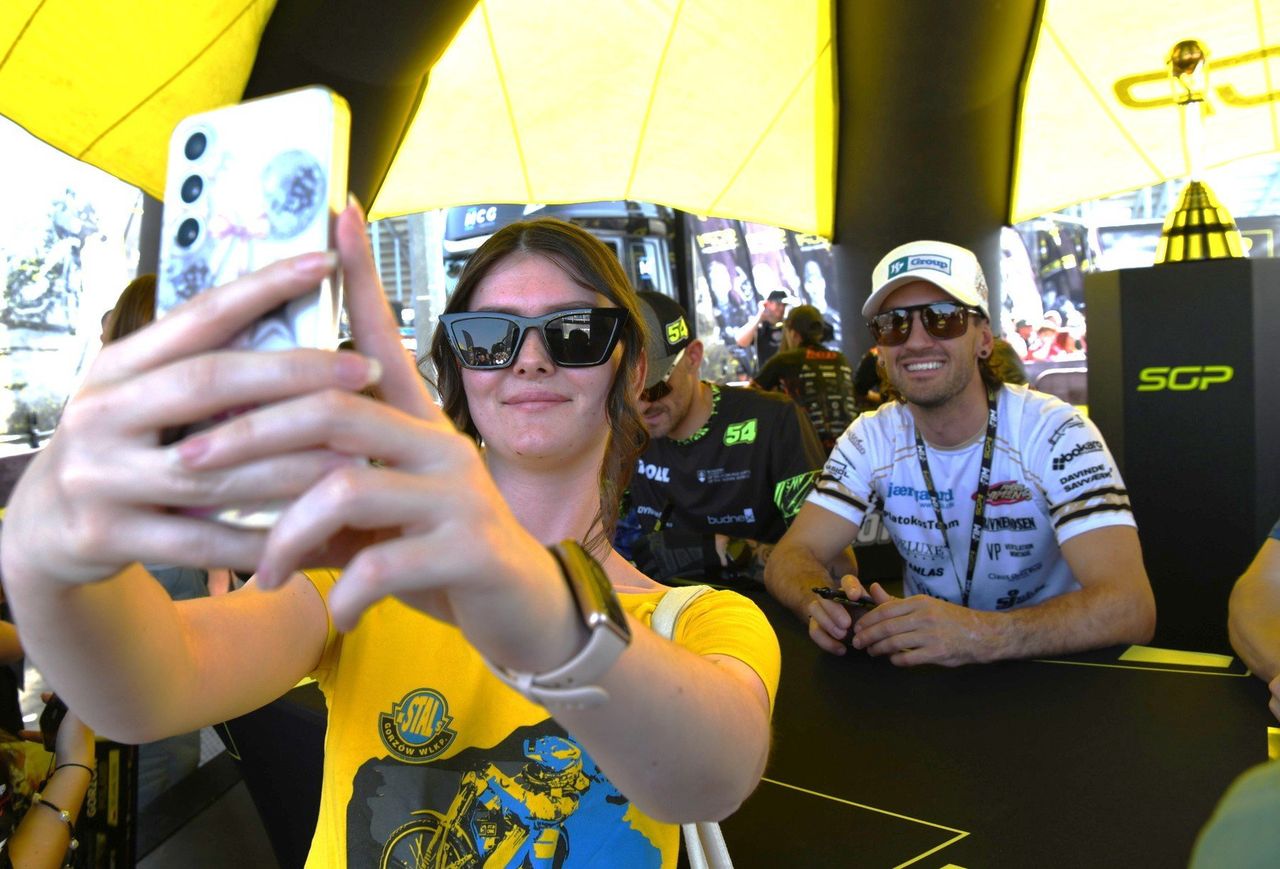 Kibice opanowali fan zone na „Jancarzu”. Żużlowe szaleństwo przed Grand Prix