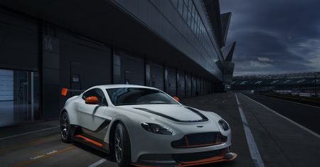 Aston Martin Vantage GT3 (2015) - torowa broń na ulicy [aktualizacja]