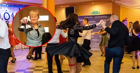 Tak nauczycielka ubrała się na studniówkę. Nagranie robi furorę