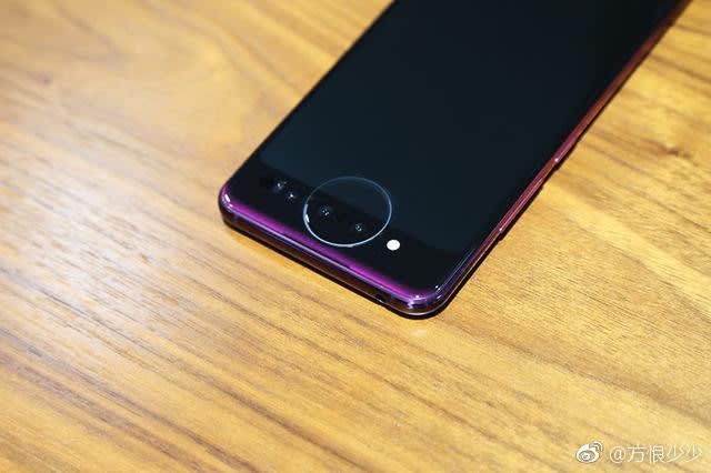 #wSkrócie: smartfon Xiaomi z aparatem 48 Mpix, specyfikacja Xperii XZ4 i zdjęcia vivo NEX 2 11