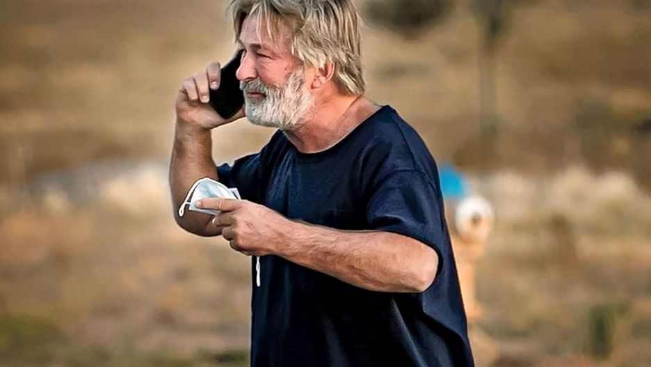 Alec Baldwin śmiertelnie postrzelił Halynę Hutchins