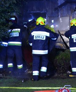 Ogromny pożar w Bartnikach. Spłonęła obora z bydłem. Nie żyje wiele zwierząt
