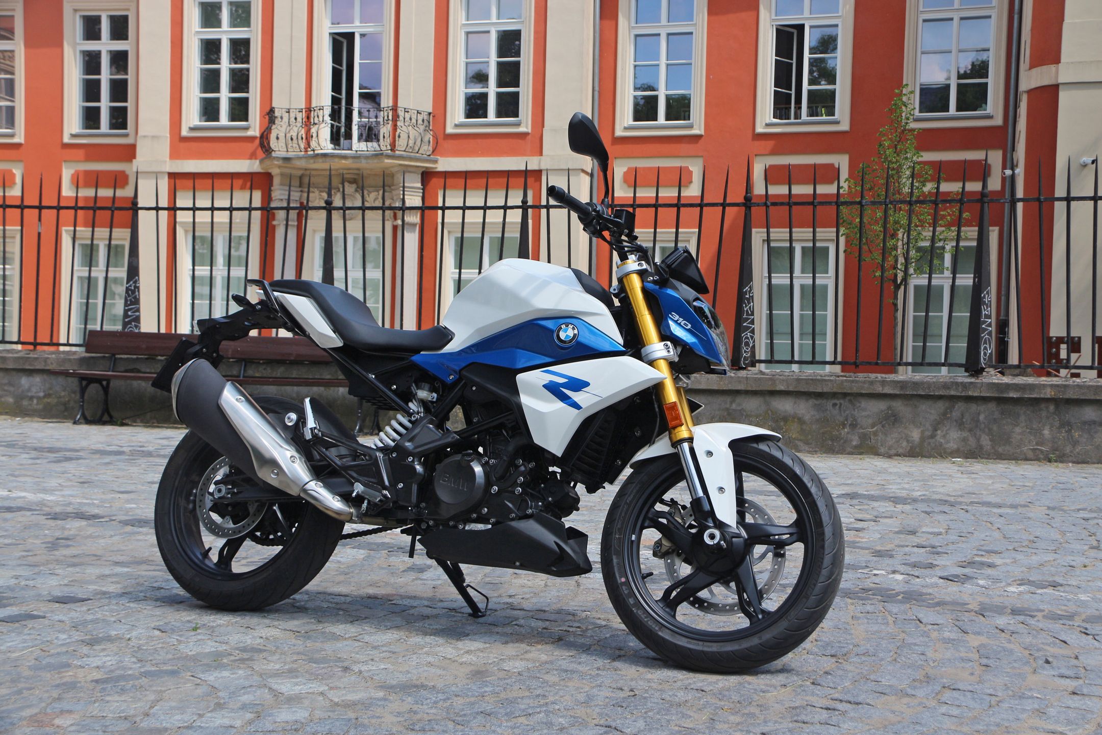 BMW G 310 R