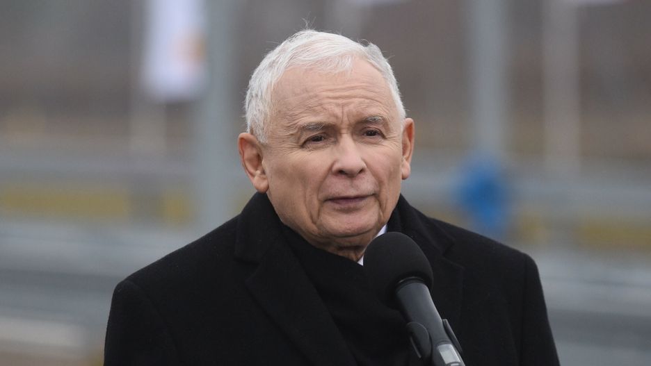 Prezes Kaczy?ski otworzy? obwodnic? Janowa LubelskiegoFot. Krzysztof Radzki/East News 16.12.2021 Janow Lubelski  Uroczystosc otwarcia obwodnicy Janowa Lubelskiego oraz nadania drodze ekspresowej S19 nazwy: Via Carpatia im. Prezydenta RP Lecha Kaczynskiego, z udzialem prezesa PIS Jaroslawa Kaczynskiego (n/z)Krzysztof Radzki