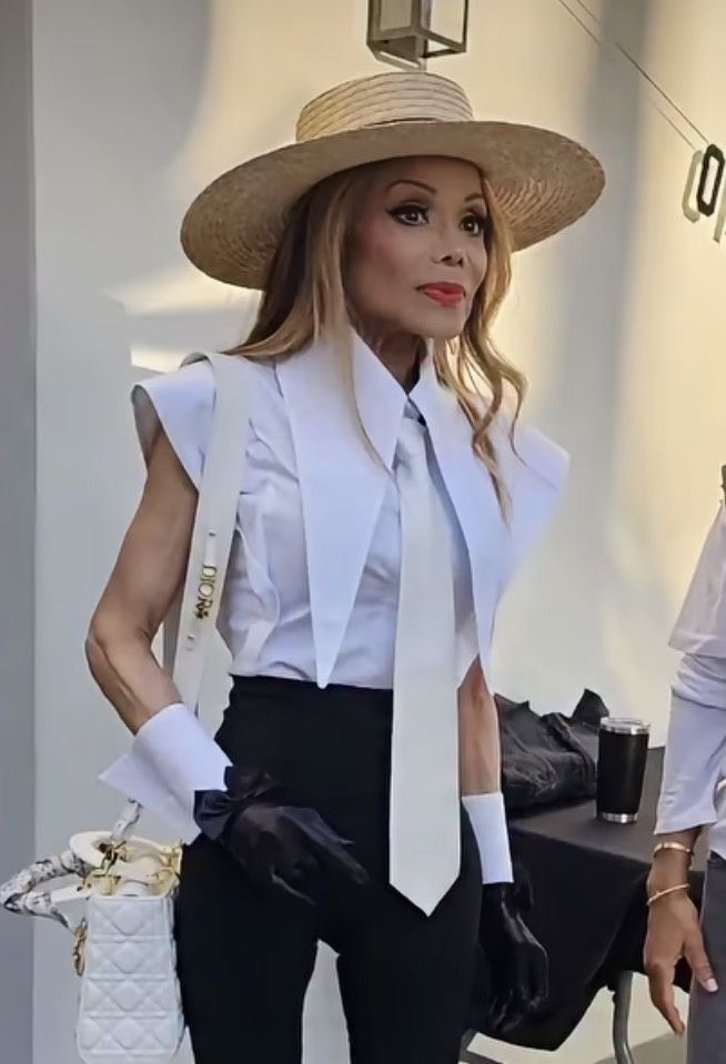 La Toya Jackson