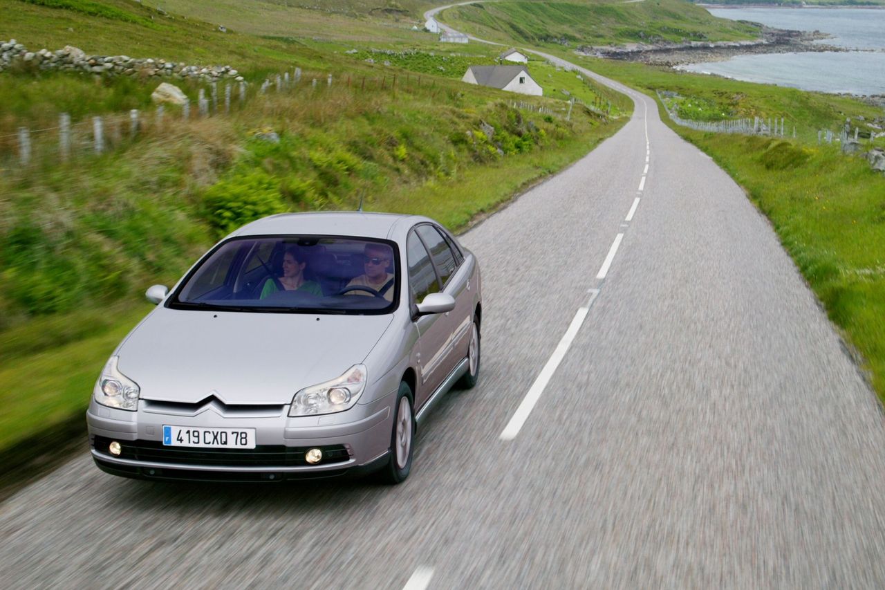 Używany Citroën C5 I w pigułce. Ryzykowny, ale komfortowy francuz