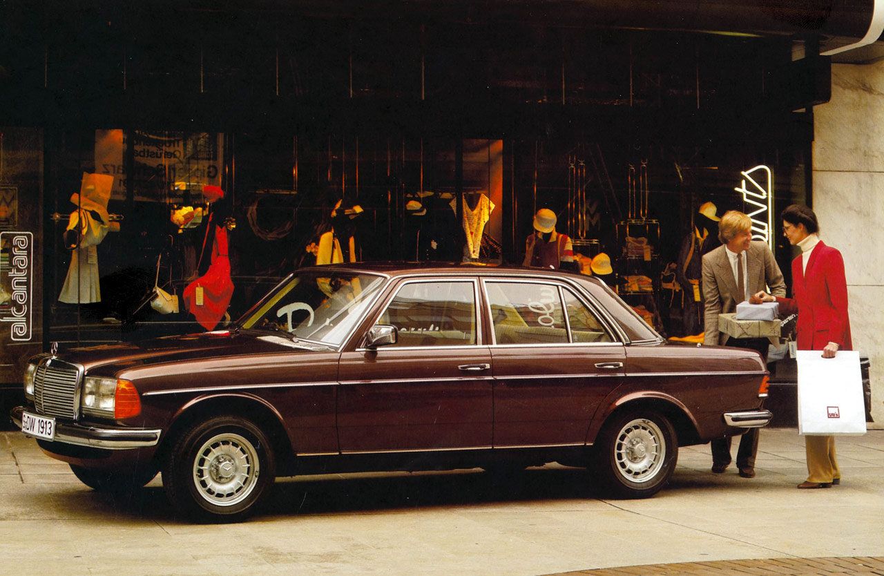 1975 Mercedes-Benz W123 (fot. omniauto.it)