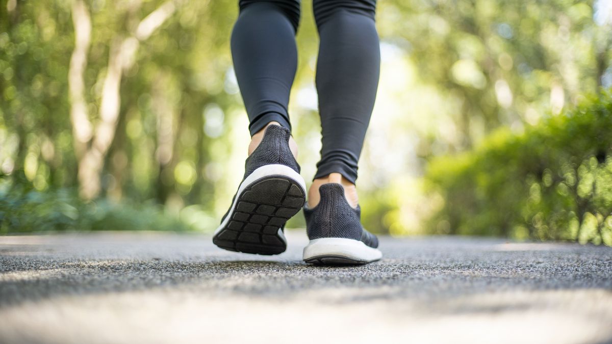 Close up of young athlete women feet in running activity
Close up of running shoes and women feet when warming up activity before running.
Sorrasak Jar Tinyo