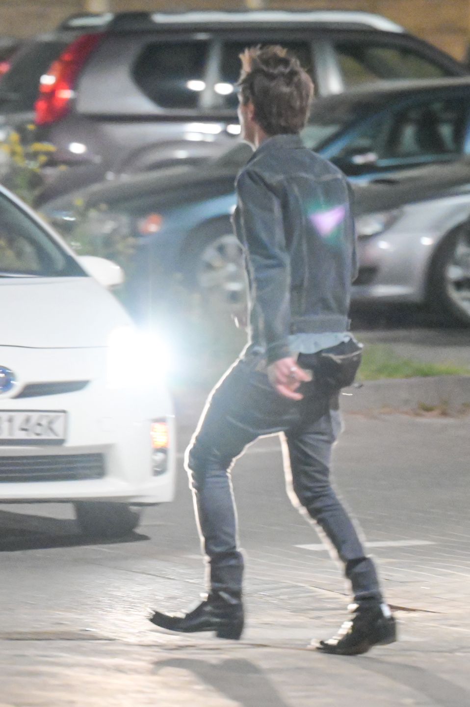 Julia Wieniawa baluje z Magdaleną Cielecką i Bartoszem Gelnerem