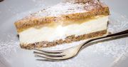 Szybki sernik bez sera. Poznaj przepis na ciasto styropian, które pokochasz od pierwszego kęsa