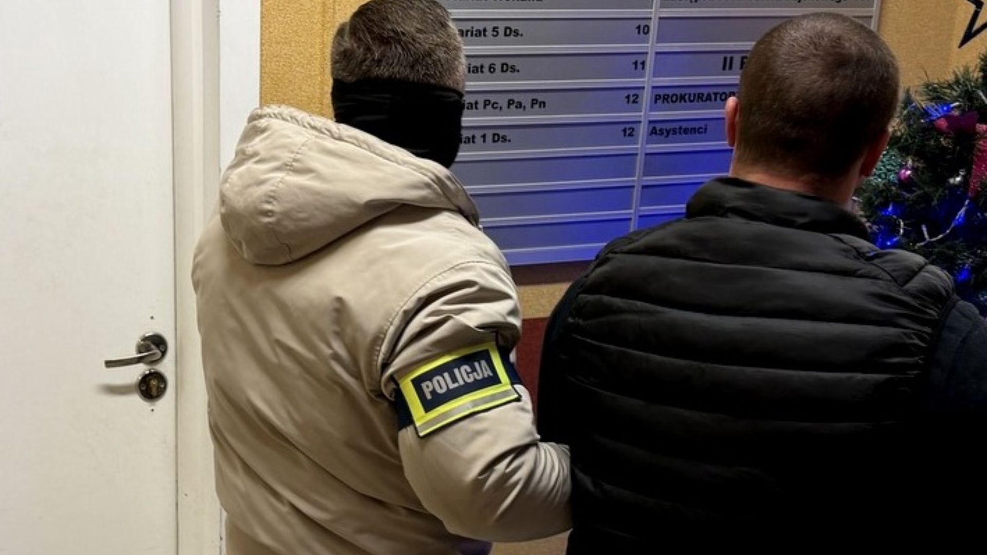 wiadomości,aktualności,WP Wiadomości Zajechali drogę i zamknęli w bagażniku. Dramat 19-latka z Bydgoszczy