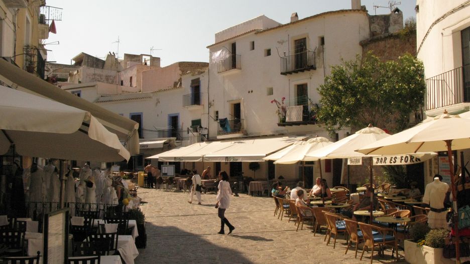 Ibiza kusi miejscową kuchnią