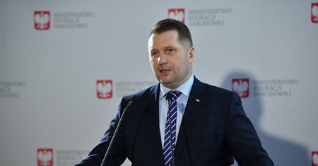 Przemysław Czarnek krytykuje strajk kobiet. "Skrajna nieodpowiedzialność, a wręcz przestępcza działalność"