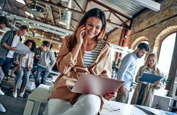 Czy warto udać się na staż? To szansa zawodowa, ale nie za wszelką cenę