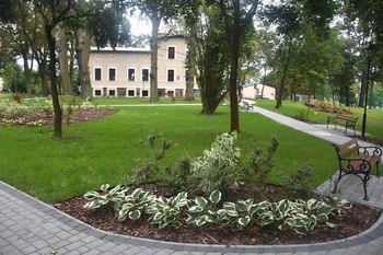 Sicienko: W podziemiach odrestaurowanego pałacu powstanie kawiarnia