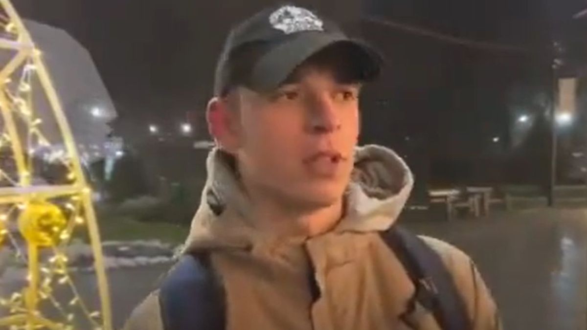 22-letni Daniil chce jechać na wojnę, łapać nazistów i dostawać pieniądze za ich zabijanie.