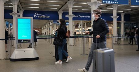 Łagodzenie obostrzeń związanych z koronawirusem. Ludzie wolą, by pozostały