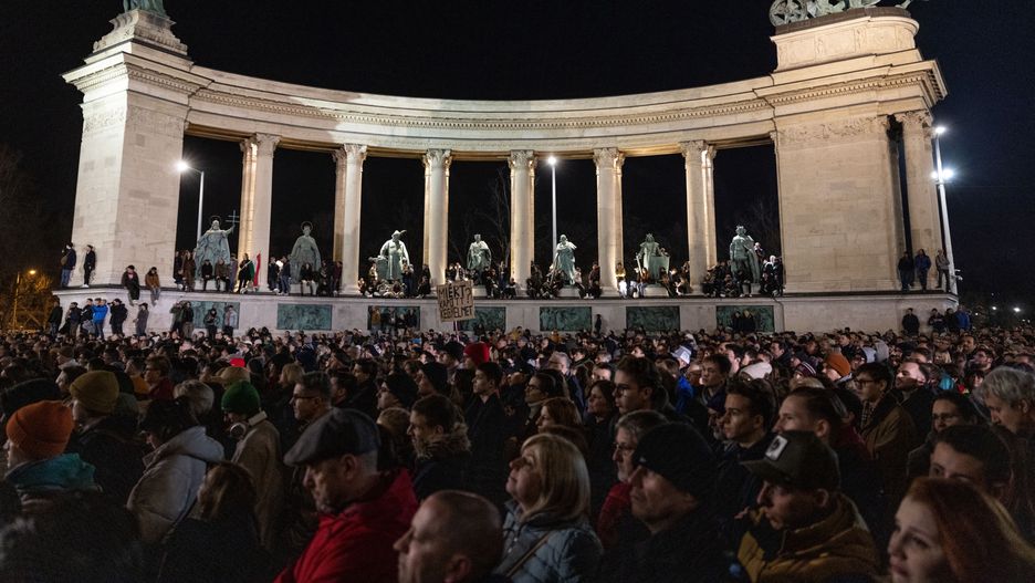 Przez Węgry przeszły protesty. Ludzi oburzyła decyzja byłej już prezydent Katalin Novak, która ułaskawiła skazanego za tuszowanie pedofilii