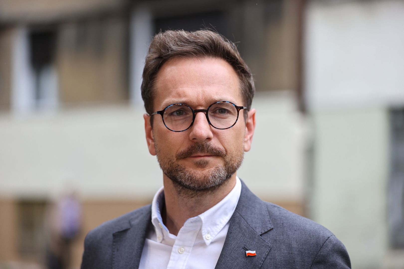Łódź, 23.09.2023. Minister rozwoju i technologii Waldemar Buda na konferencji prasowej w Łodzi, 23 bm. Tematem spotkania było rządowe wsparcie na remonty mieszkań komunalnych w Łodzi. (sko) PAP/Marian Zubrzycki