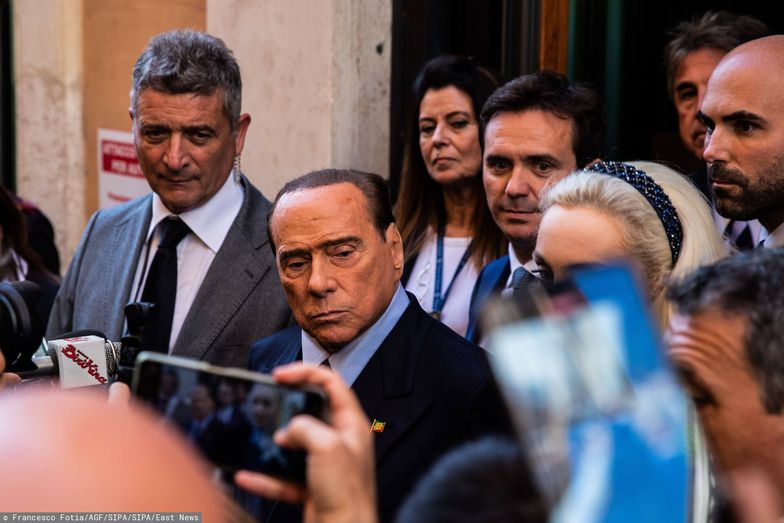 Silvio Berlusconi zostawił kolekcję 25 tys. obrazów. Prawie wszystkie są "bezwartościowe"