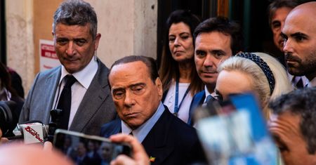 Silvio Berlusconi zostawił kolekcję 25 tys. obrazów. Prawie wszystkie są "bezwartościowe"