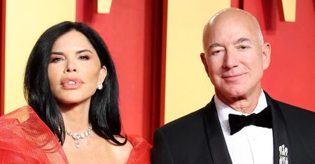 Chirurg plastyczny ostrzega: kwas w ustach Lauren Sanchez SIĘ PRZEMIESZCZA! Też to widzicie?