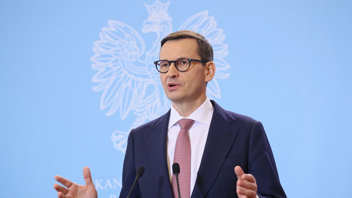 Na zdjęciu Mateusz Morawiecki w trakcie konferencji prasowej