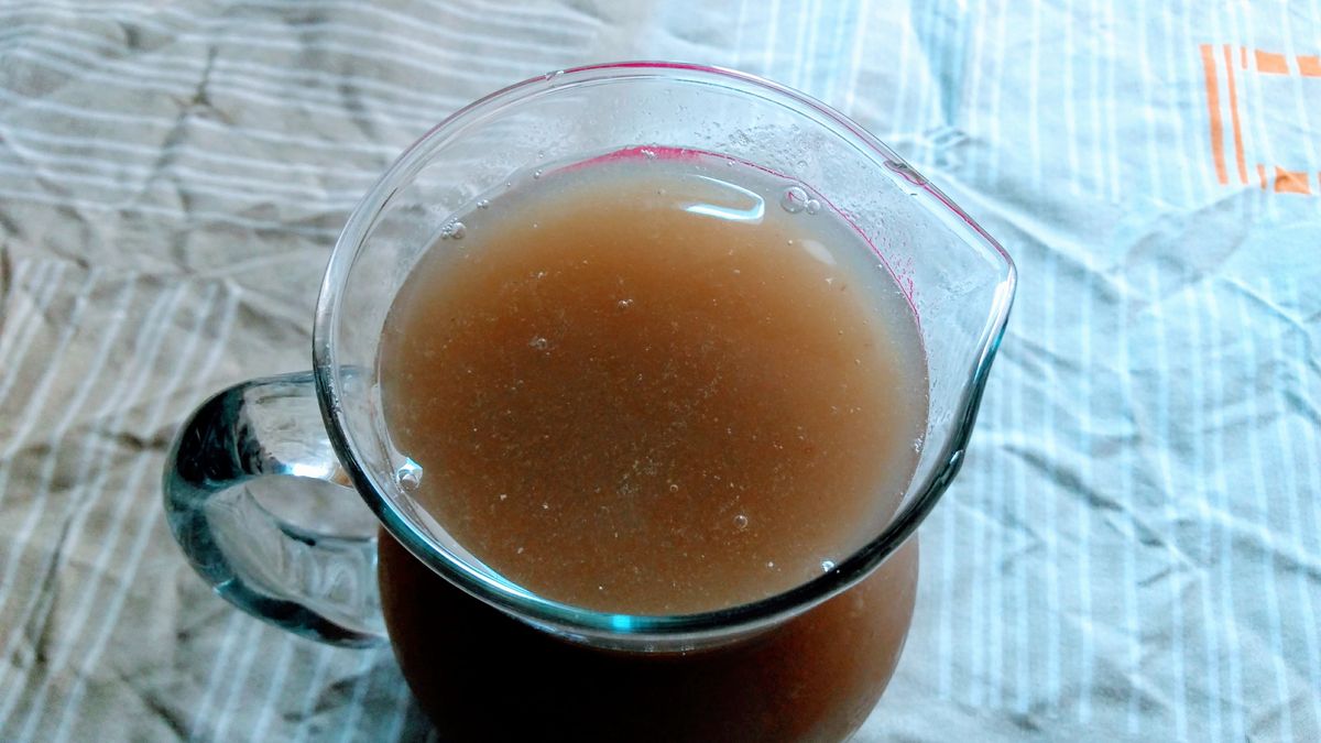 Detox juiceDetox juice on the tableDebora Rodrigues
