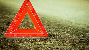 Wypadek w Koćmierzowie. Nietrzeźwy motocyklista bez uprawnień trafił do szpitala