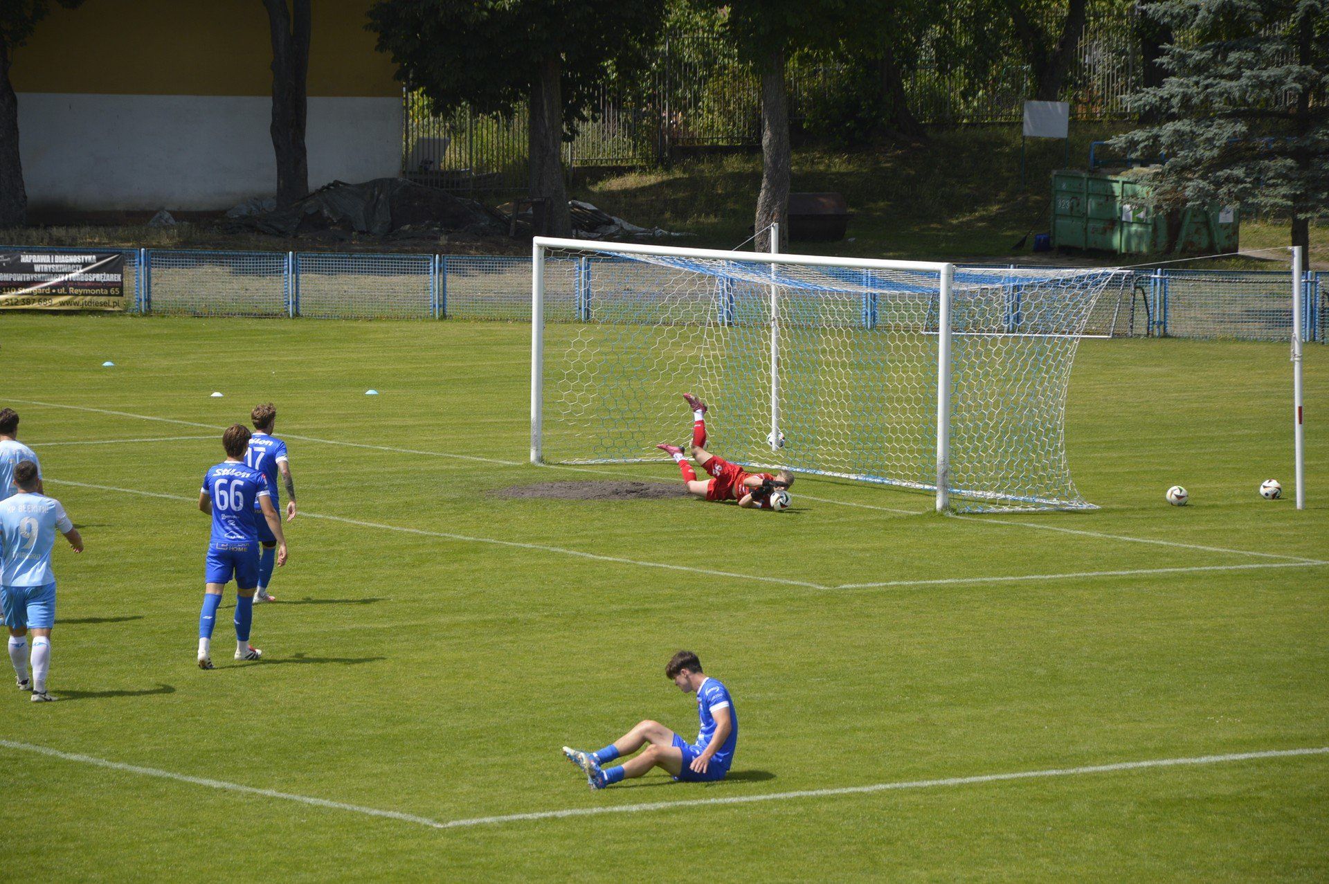 Od porażki 0:2 ze Stilonem Gorzów rozpoczęli przygotowania do nowego sezonu piłkarze Błękitnych Stargard.