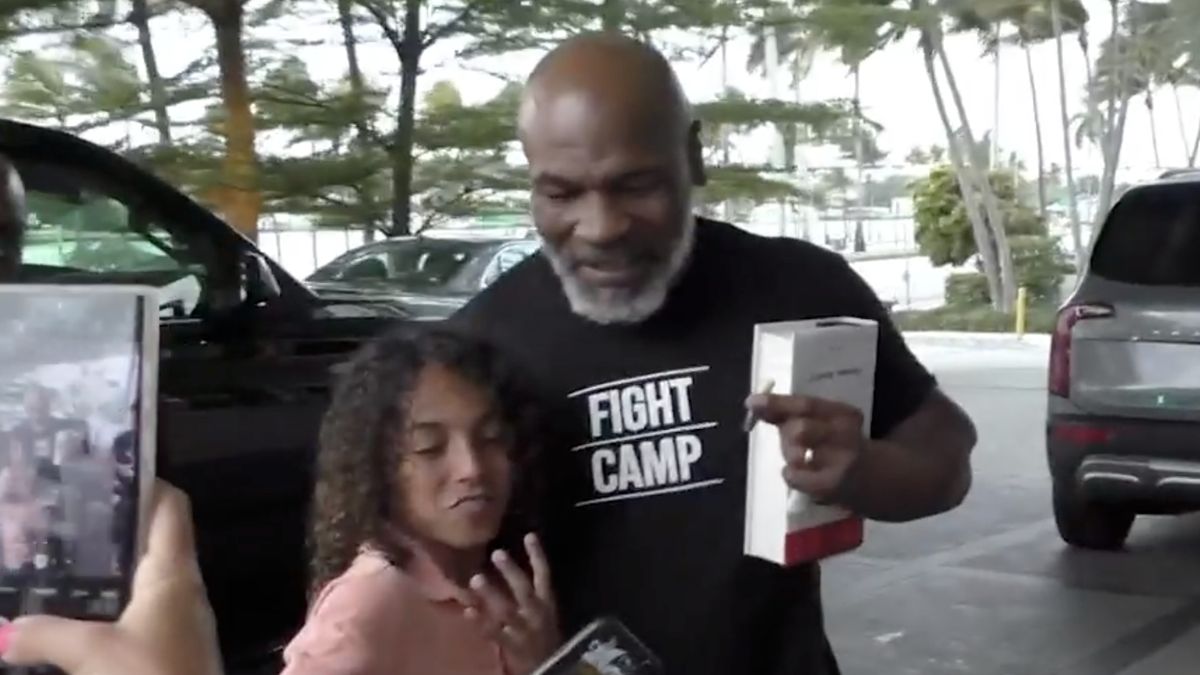 Mike Tyson pojawił się publicznie po incydencie w samolocie 