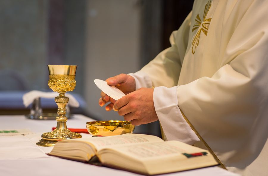 Episkopat rozważa wprowadzenie płatnych lekcji religii