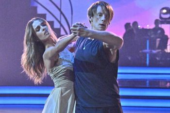 Sebastian Fabijański NIE KRYŁ ŁEZ w finale "Tańca z gwiazdami". Internauci ZACHWYCENI jego freestylem