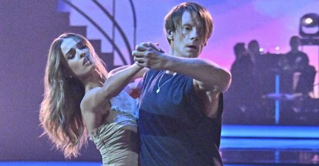 Sebastian Fabijański NIE KRYŁ ŁEZ w finale "Tańca z gwiazdami". Internauci ZACHWYCENI jego freestylem