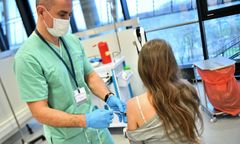 Nie tylko WUM. NFZ kontroluje coraz więcej szpitali ws. szczepień na COVID