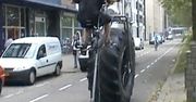 Monsterbike, czyli potężny, miejski trójkołowy rower [wideo]