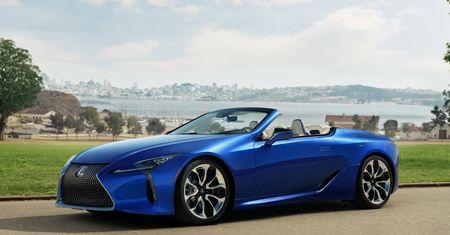 Lexus LC500 doczekał się otwartej wersji. Jest równie piękna co coupé