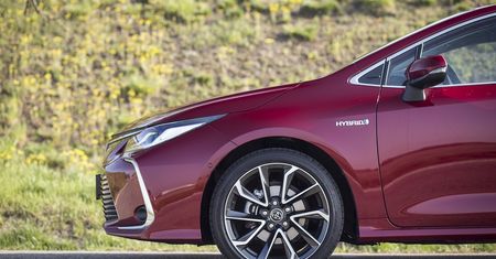 Wrocław. Nowe radiowozy dla funkcjonariuszy z całej Polski. Mundurowi dostaną Toyoty