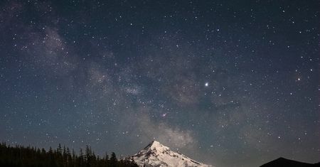 Najlepsze aplikacje astronomiczne. Dzięki nim odnajdziesz się na nocnym niebie