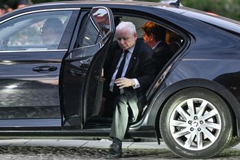 Kaczyński zmieni taktykę? "Żyjemy w stanie alertu"