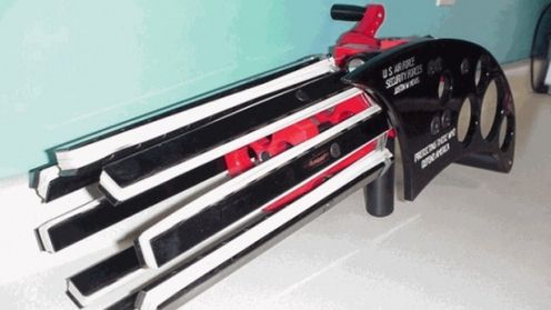 Z tym minigunem nie ma żartów 1